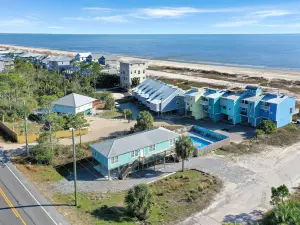 Castaway by Pristine Properties Vacation Rentals