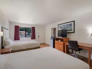 Americas Best Value Inn Lockhart TX