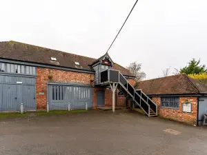 The Bull on the Green