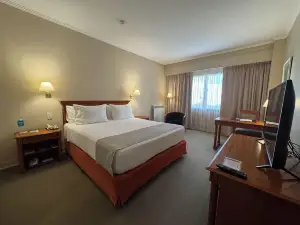 Austral Plaza Hotel