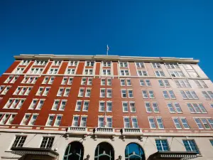 迪比克朱利安酒店