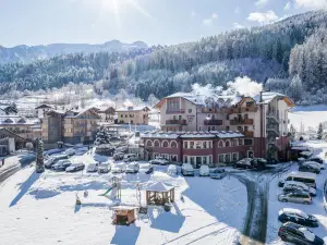 Tevini Dolomites Charming Hotel