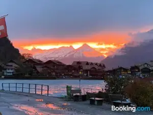 Boutique Hotel Bellevue B&B am Brienzersee Iseltwald Interlaken