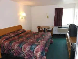 Economy Inn & Suites