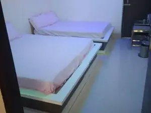 Hotel the Atulyam