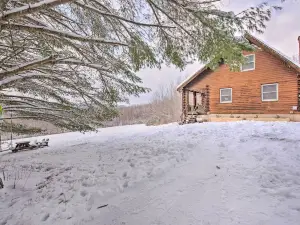 Cozy Log Cabin on 19 Acres, 20 Mi to Oneonta!