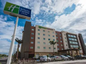 Holiday Inn Express & Suites Celaya