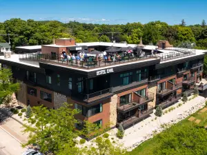 The Earl in Charlevoix