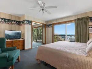 The Lodges at Breezy Point