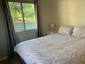 Central, Tidy and Private 3 Bedroom