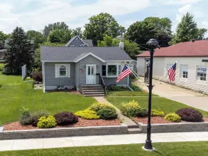 Lake City Lakeshore Home