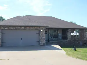 3-Bedroom Home in Tahlequah, Your Float Trip HQ!