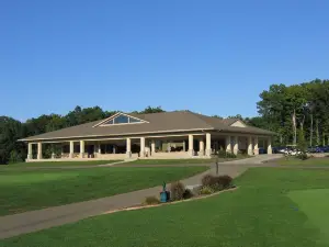 Apple Valley Lake, Pool and Beaches! Guest Passes available for a fee!