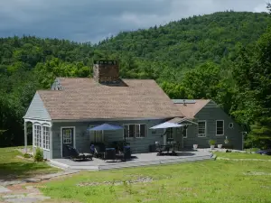 Adirondack High Peaks hideaway near Lake Placid, VT, and Canada