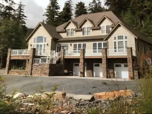 Beautiful Downstairs Studio for rent