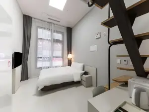 Naju Duplex Residence Hotel