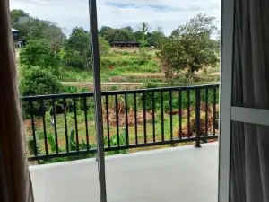 Pinnawala Elephant Front View Hotel