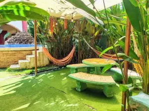 Cool Vibes Beach Hostel