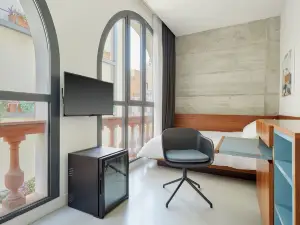 La Casa Del Sol Hotel Gracia, Sonder