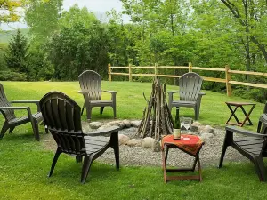 Moonshadow Bed and Breakfast