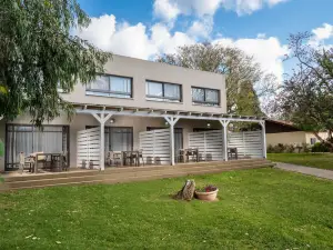 米澤拉基布茲（集體社區）鄉村假日酒店