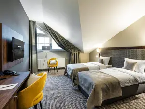 Sezony. Restauracja I Hotel
