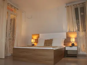 Hary's Aparthotel