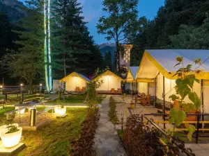 The Hosteller Kasol, Riverside