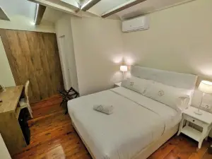 Catalina Suites