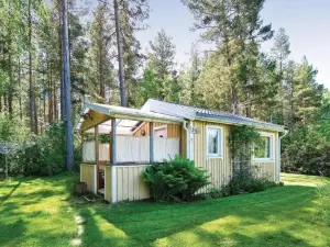 Gorgeous Home in Fristad with Wifi