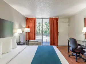 Motel 6 Dumfries, VA