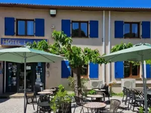 โรงแรมเล อาลิเซ