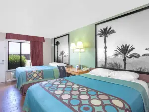 Super 8 by Wyndham Barstow