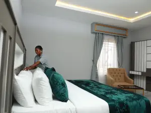 City Green Hotel