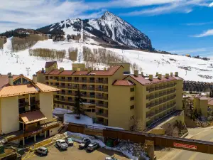 Elevation Hotel & Spa