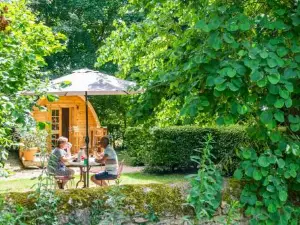 Cabane en Bois Avec Bain Nordique