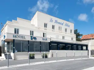 蔚藍奧馬爾酒店