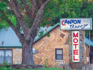 Canyon Breeze Motel