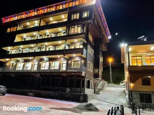 Avulot Mountain Resort Hotel