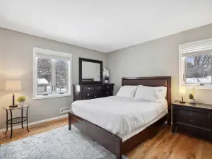 Minne-Getaway: Designer Stay South of the River