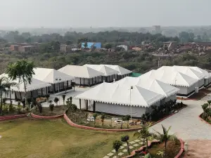 Orchha Club and Resort