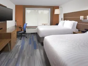 Holiday Inn Express & Suites Altoona