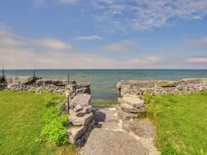 Lakefront Views & Private Yard: Three Mile Bay Gem