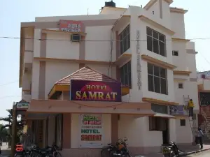 Hotel Samrat