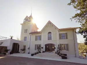 Chateau Pimo