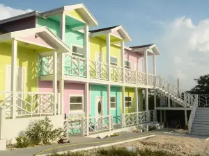 เอ็กซูมา บีช พอยต์