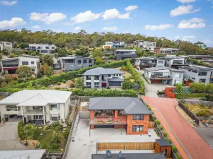 4 Bedroom House - Gorgeous View