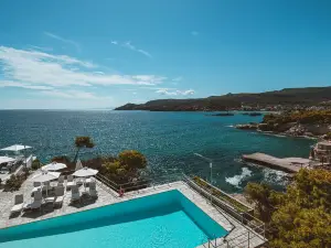 Apollo Resort