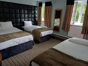 Kings Park Hotel