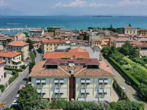 Hotel City